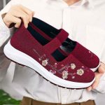 Women's Soft & Breathable Flower Decor Shoes - Image 3